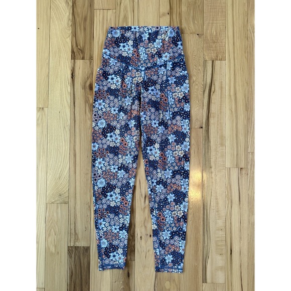aerie Pants - Offline By Aerie Real Me High Waisted 7/8 Leggings Floral Pockets Medium